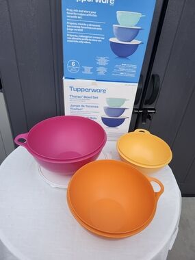 Tupperware Thatsa Bowl Set - Pink, Orange, Yellow